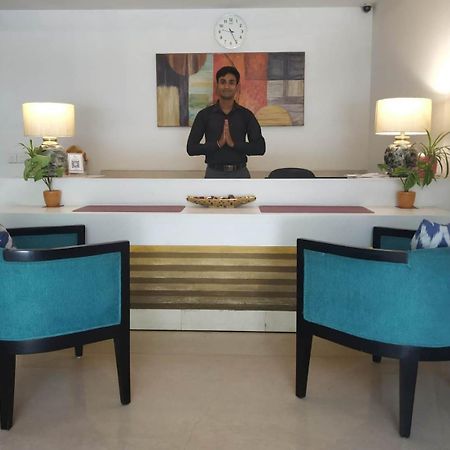 Inde Hotel Vista Woods Huda City Centre, Gurgaon Dış mekan fotoğraf