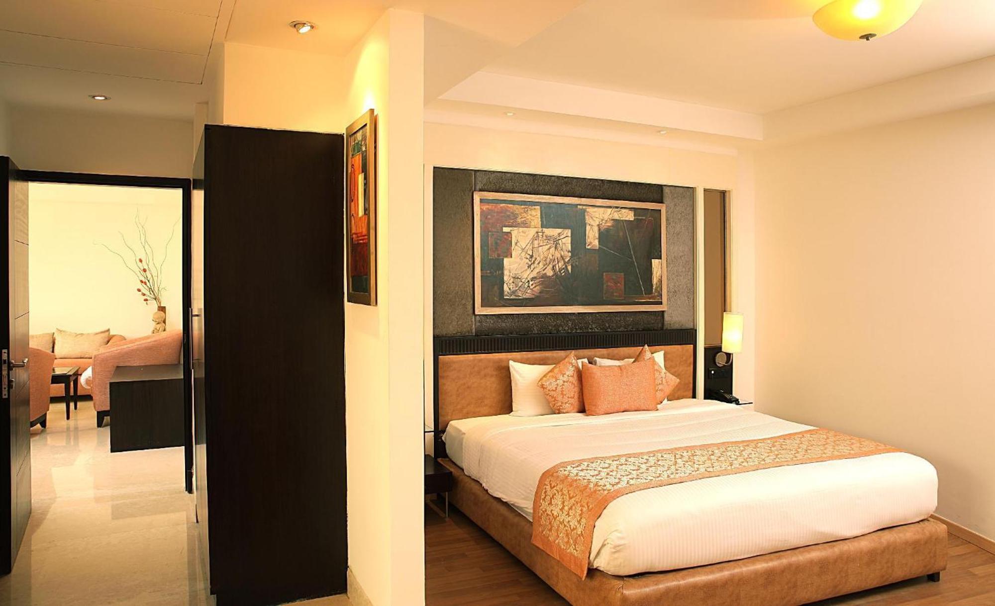 Inde Hotel Vista Woods Huda City Centre, Gurgaon Dış mekan fotoğraf