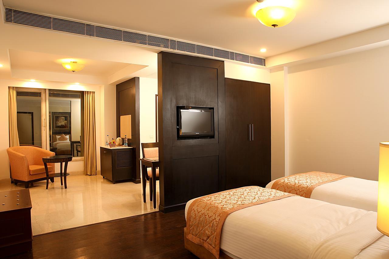 Inde Hotel Vista Woods Huda City Centre, Gurgaon Dış mekan fotoğraf