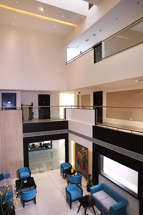 Inde Hotel Vista Woods Huda City Centre, Gurgaon Dış mekan fotoğraf