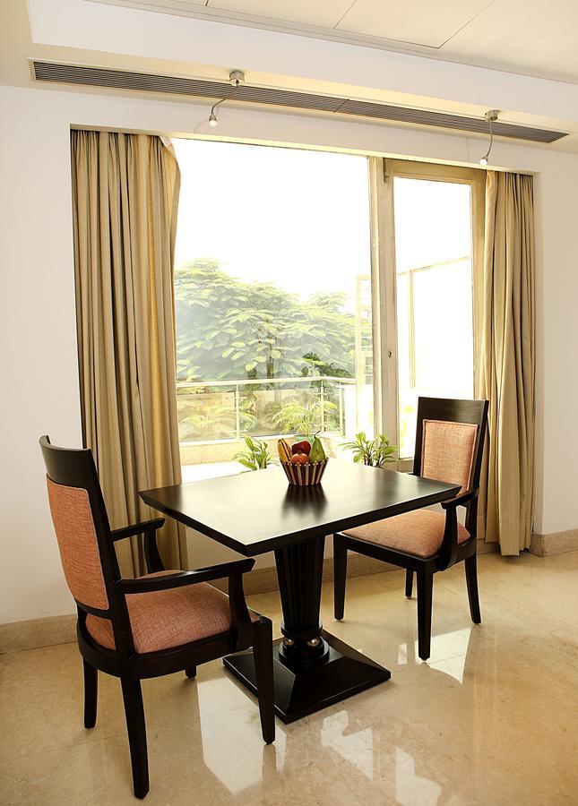 Inde Hotel Vista Woods Huda City Centre, Gurgaon Dış mekan fotoğraf