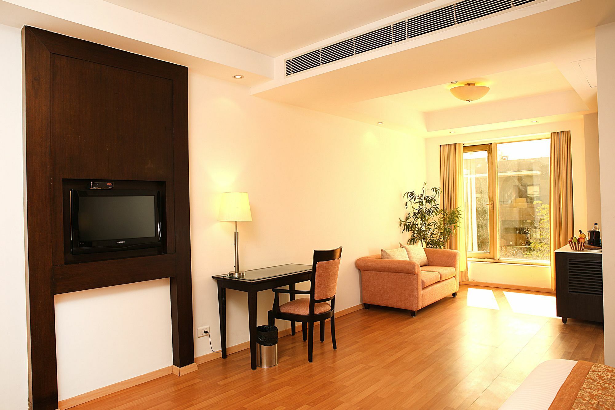 Inde Hotel Vista Woods Huda City Centre, Gurgaon Dış mekan fotoğraf